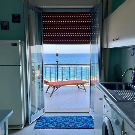 Double View Sea - Beachfront Apartamento *
