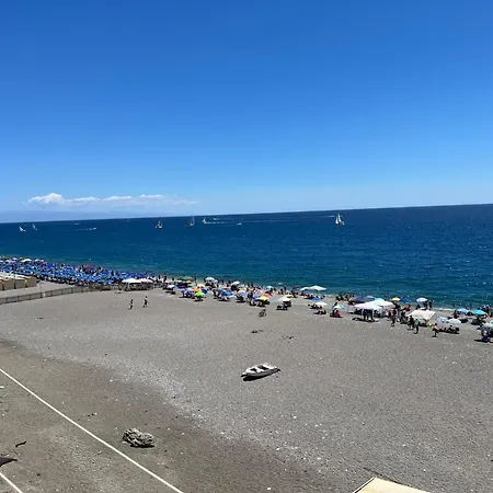 Double View Sea - Beachfront